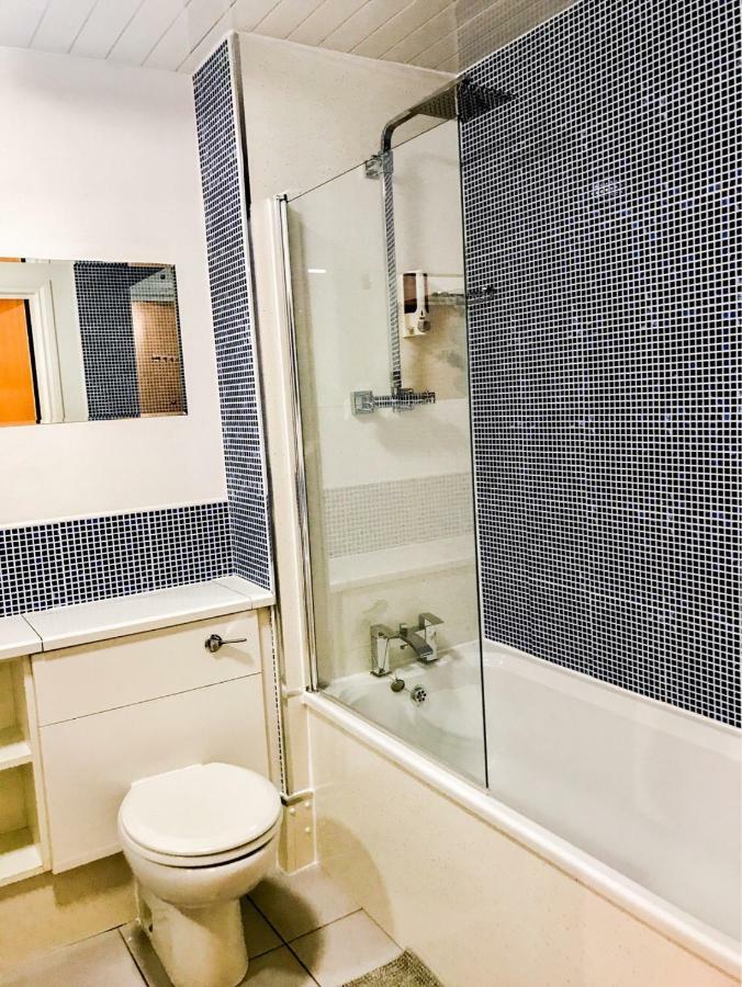 Hydro Apartment With Free Car Park Glasgow Exteriör bild
