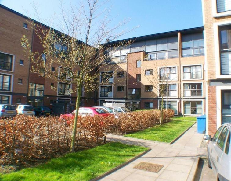 Hydro Apartment With Free Car Park Glasgow Exteriör bild